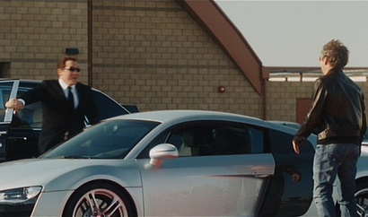 Independent Stark drives himself, DejaReviewer